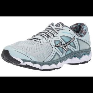 Mizuno Wave Sky 2 women’s running shoe